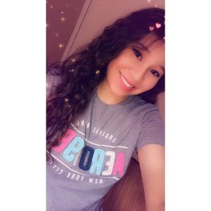 Meet your Posher, Lina